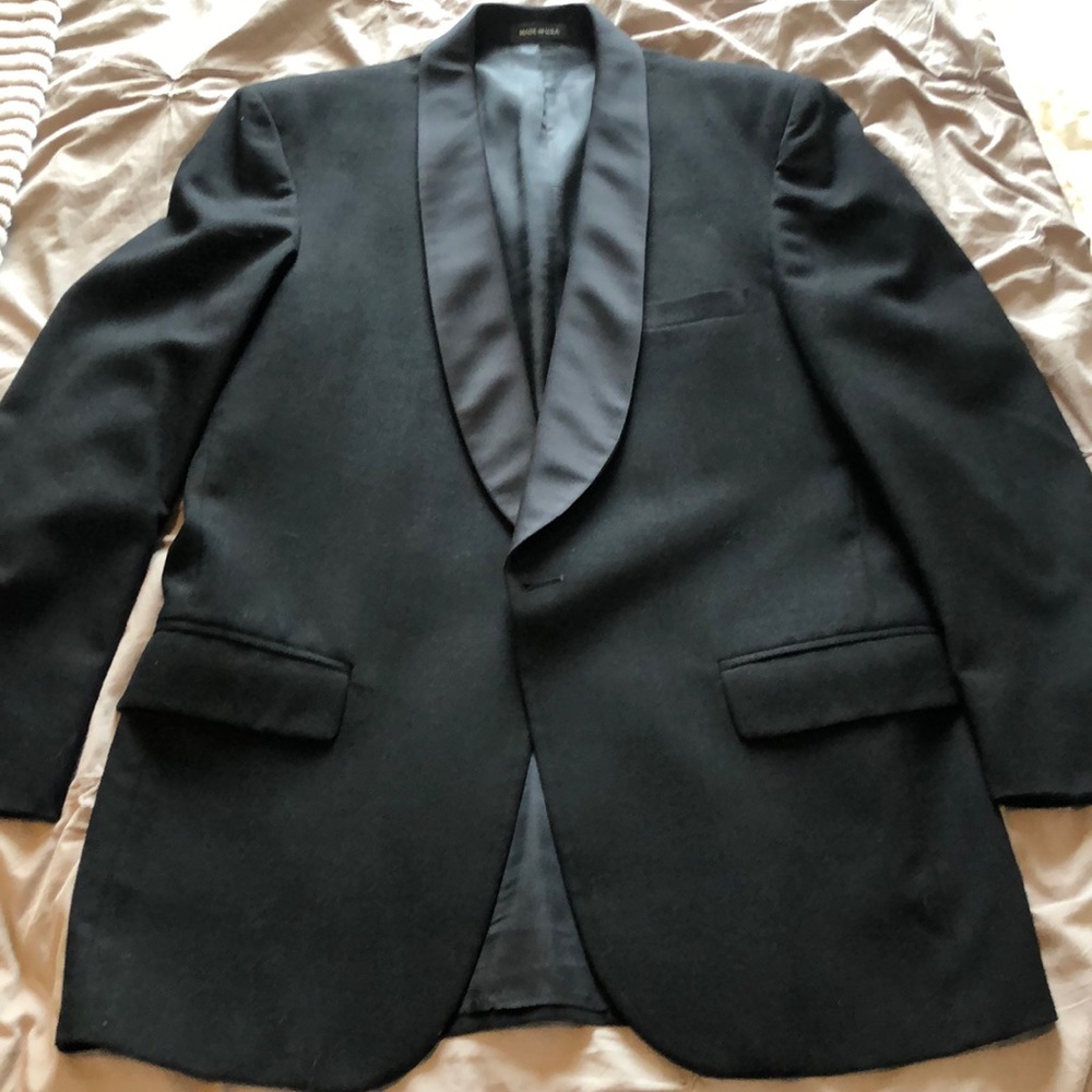 Perlis smoking jacket